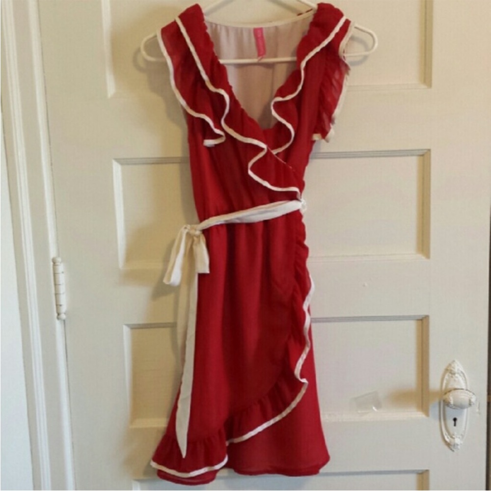 Charming Red and White Dress